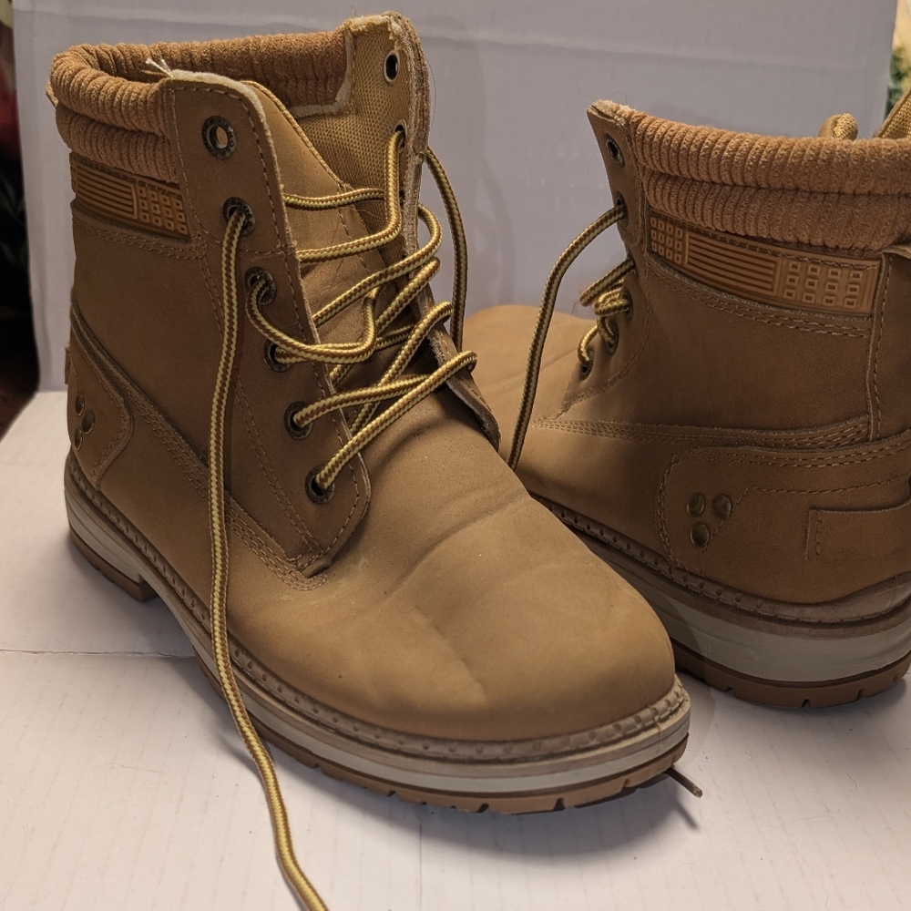 Tan Lace Up Boots with Minimalist Design
